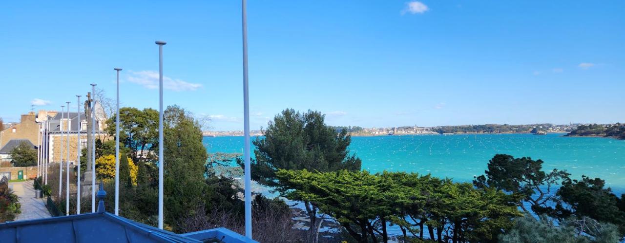 Restaurant Hotel Didier Méril Dinard Exterior foto