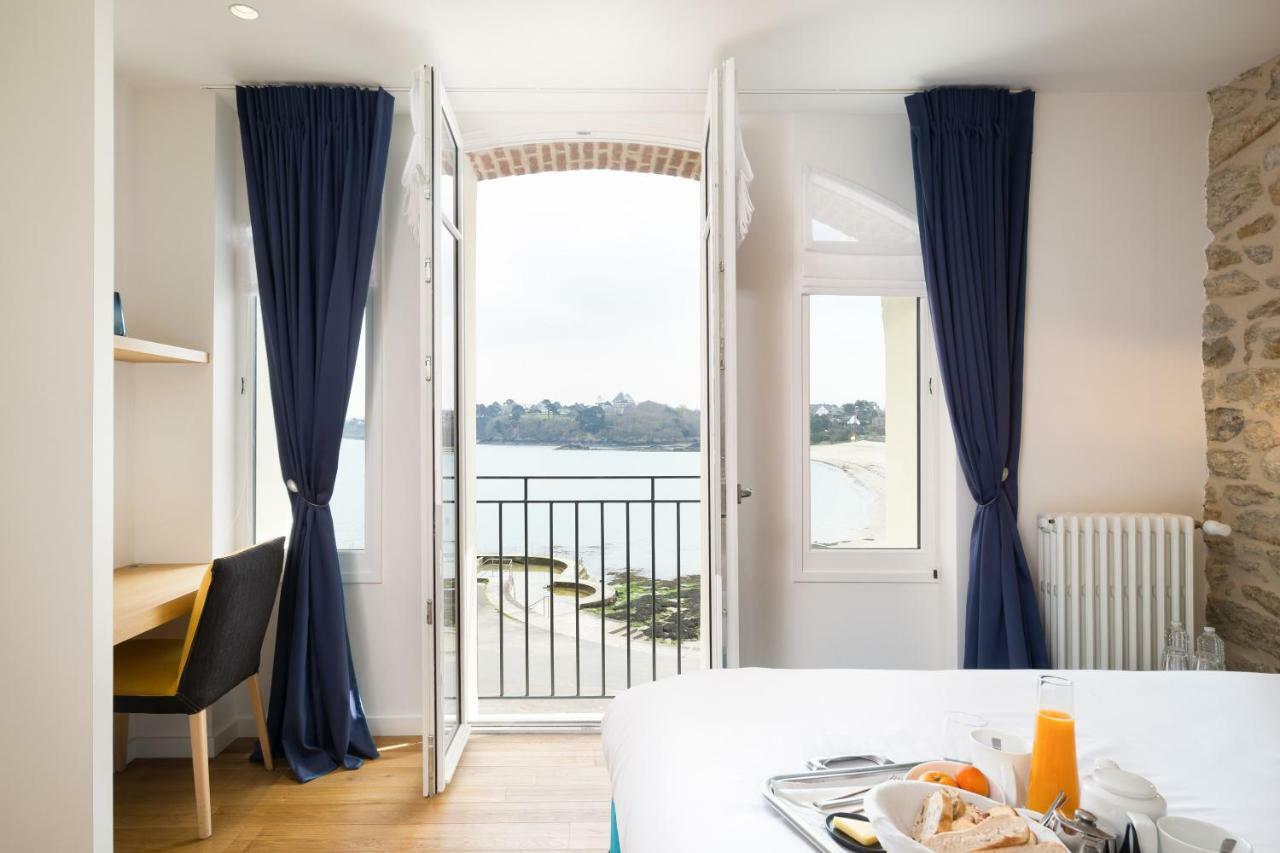 Restaurant Hotel Didier Méril Dinard Exterior foto